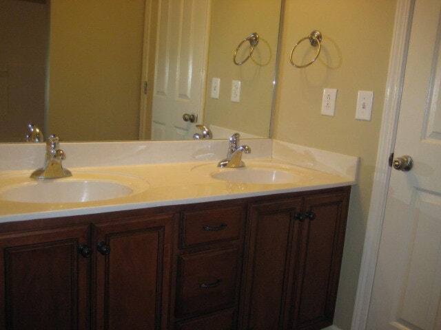 Building Photo - 3013 Community Cir