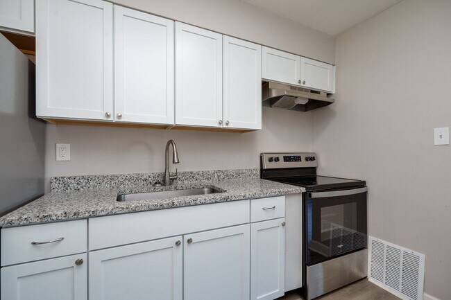 Building Photo - 346 Lawver Ln