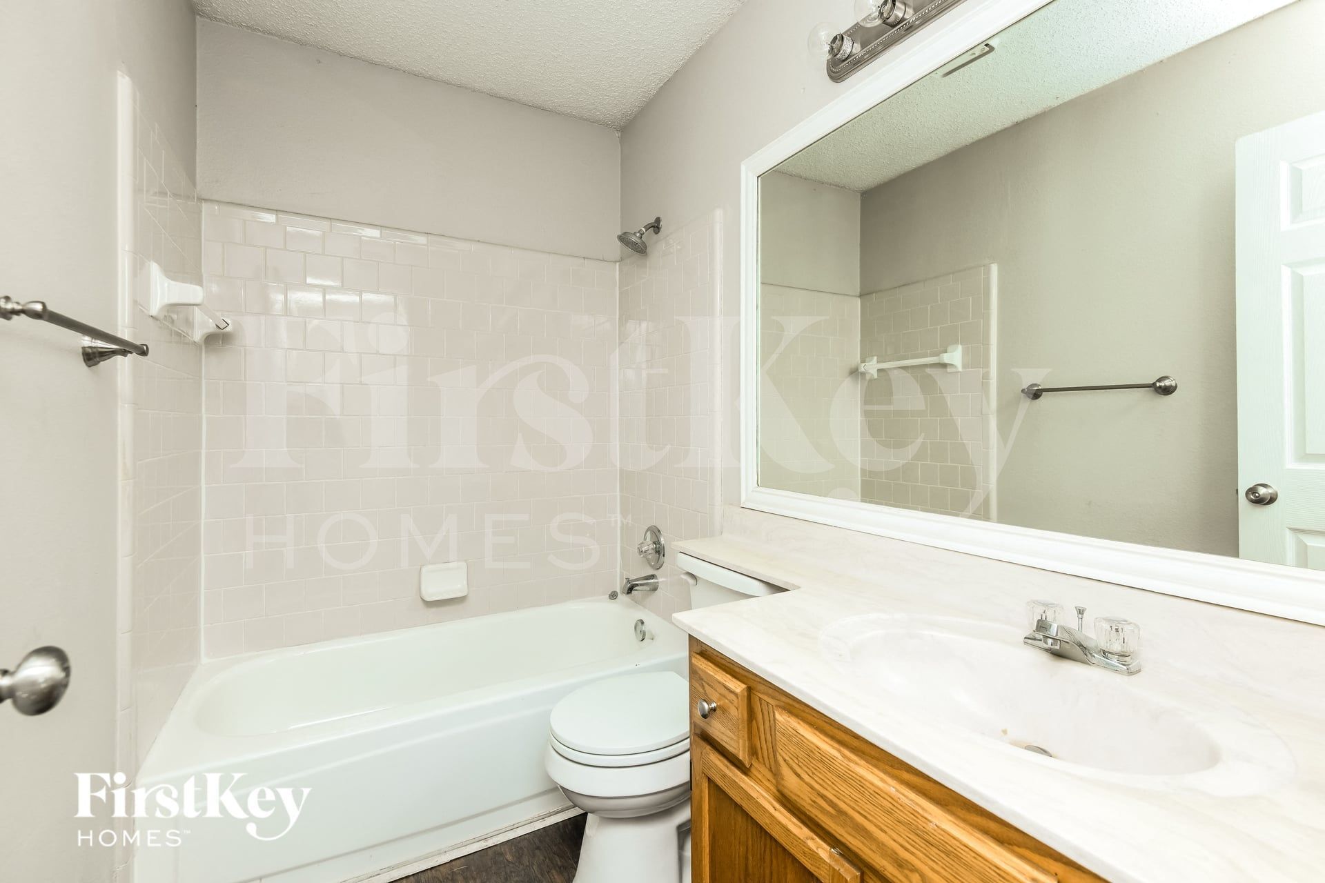 Building Photo - 4742 Cornflower Dr