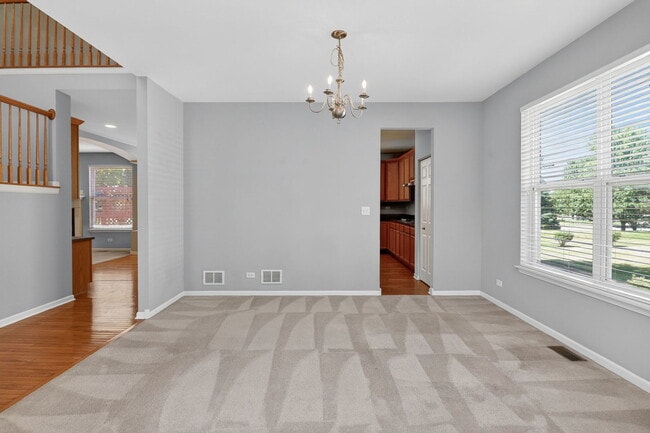 Building Photo - 607 Mansfield Way