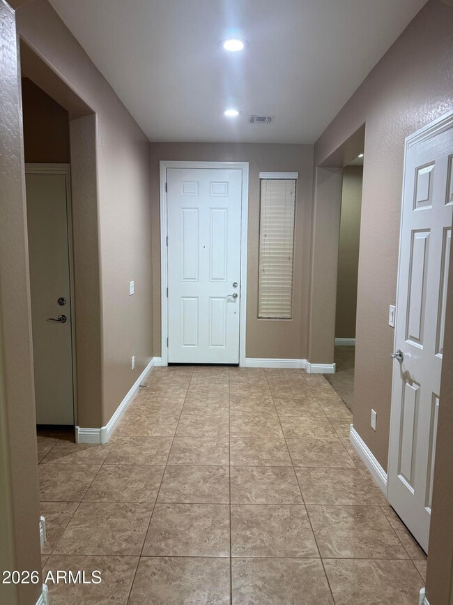 Building Photo - 10743 W Desert Elm Ln