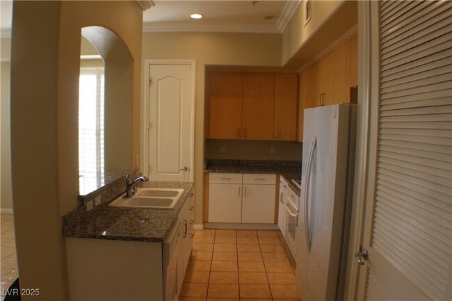 Building Photo - 50 E Serene Ave