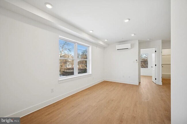 Building Photo - 3413 N 19th St