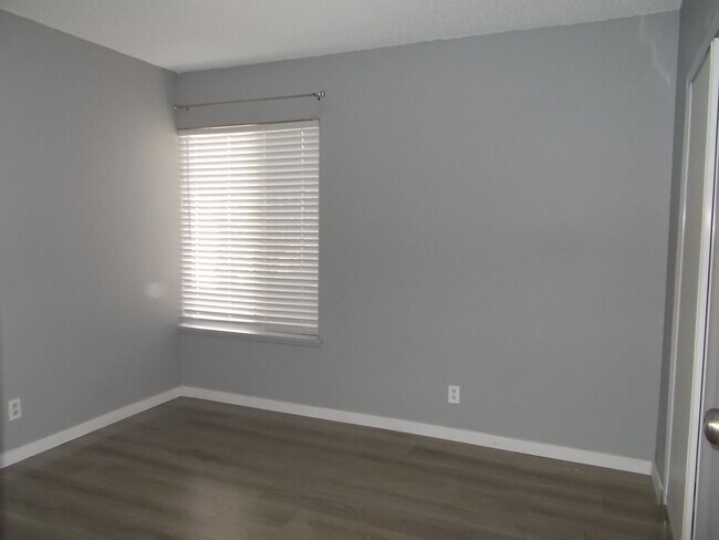 Building Photo - Beautifully Updated 3-Bedroom with an Entertainer’s Backyard