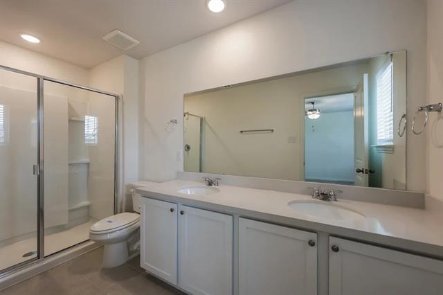 Building Photo - 751 Bonnet Trl