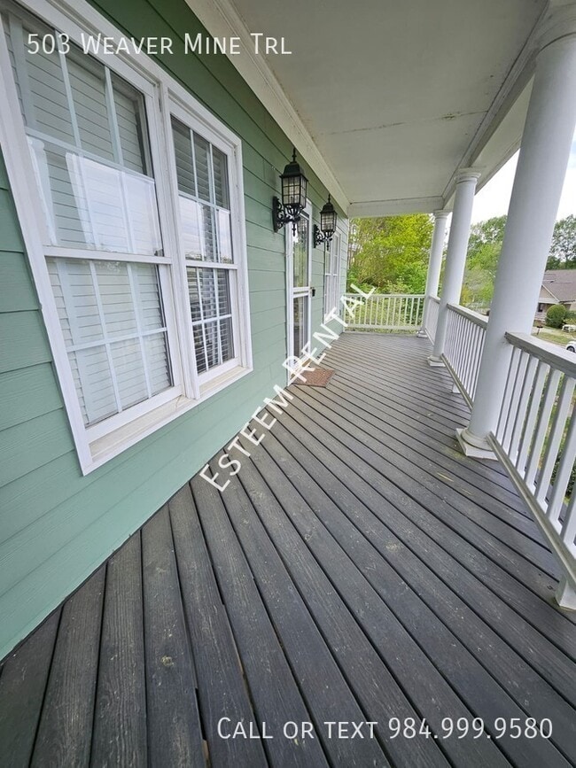 Building Photo - 503 Weaver Mine Trail