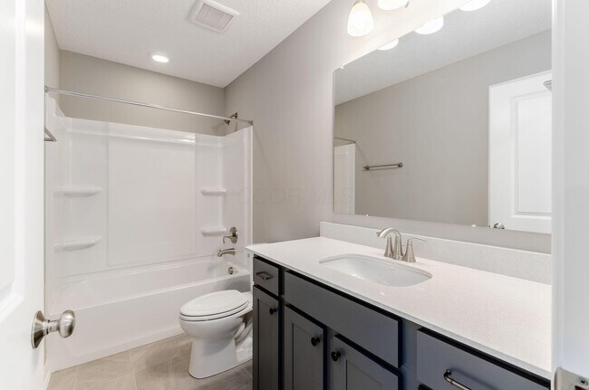 Building Photo - 5494 Dutch Ln