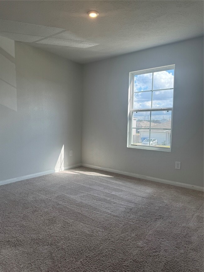 Building Photo - 68 Rd 51026