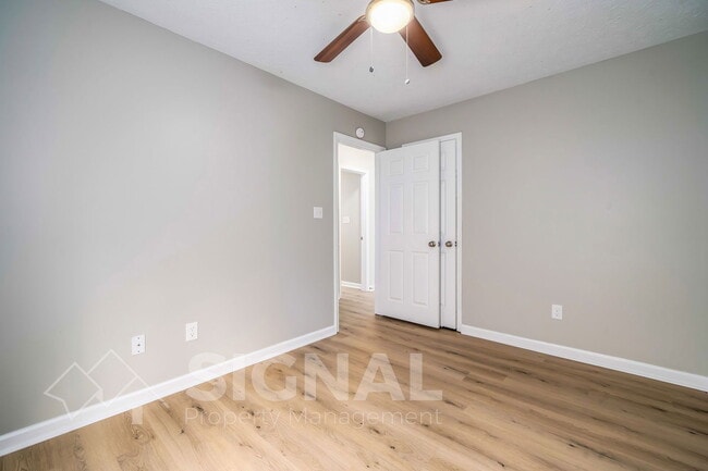 Building Photo - 140 Bonnieville Dr