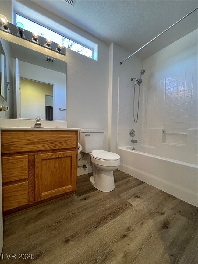 Building Photo - 10617 Mission Lakes Ave