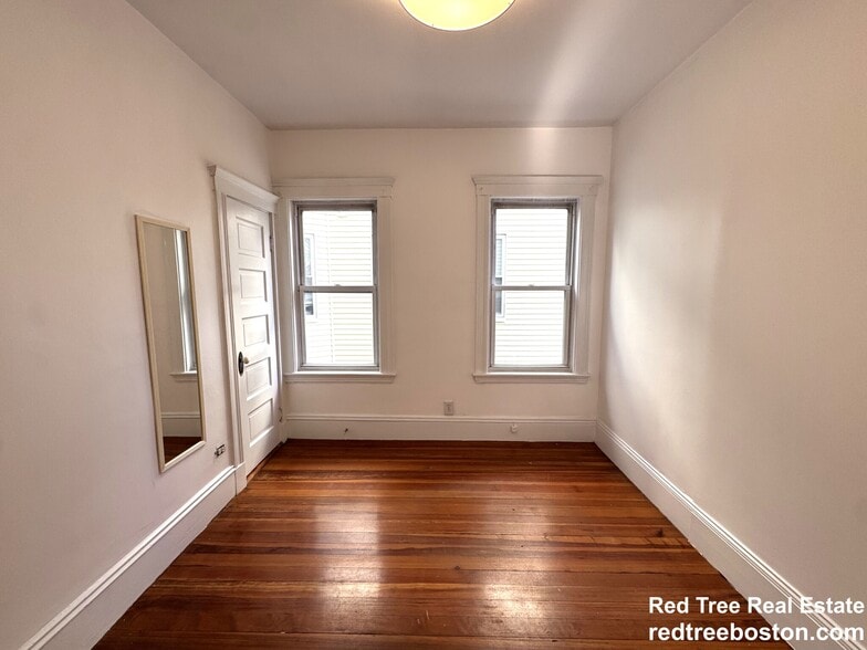 Building Photo - 67 Washburn Ave