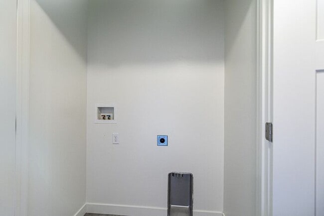 Building Photo - Amazing Paytons Quarry Townhome in Herriman