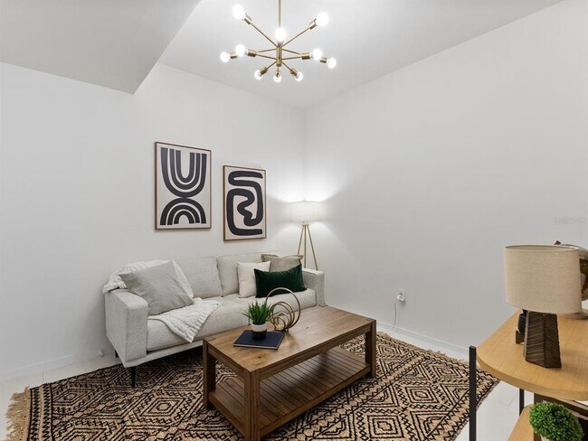 Building Photo - 1020 Sunset Point Rd