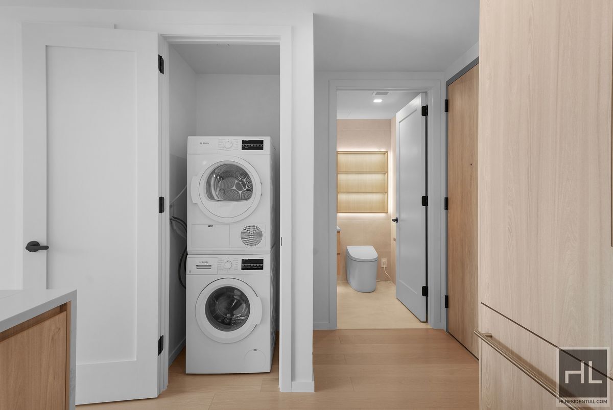 Building Photo - 45th Road