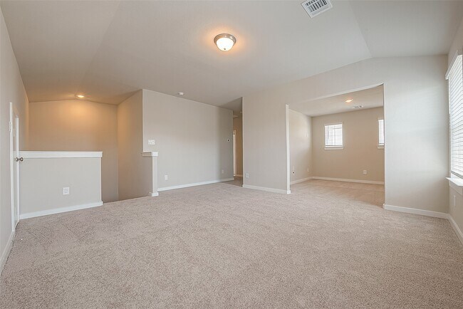 Building Photo - 8523 Lake Groove Ln