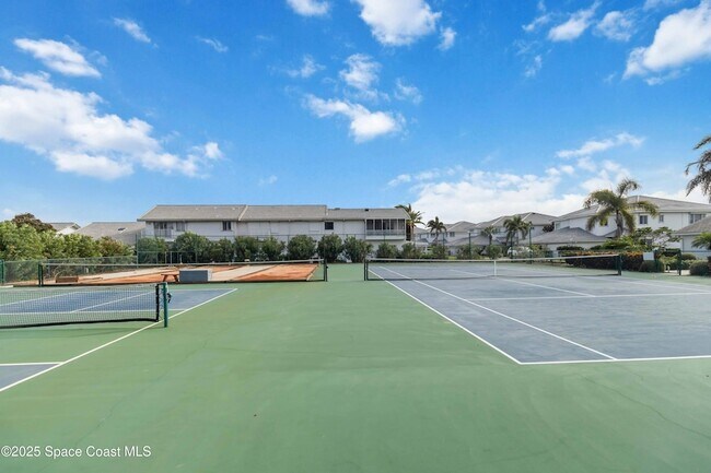 Building Photo - 215 Ballyshannon St