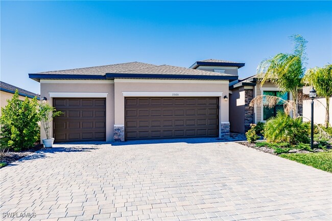 Primary Photo - 3305 Altimira Dr