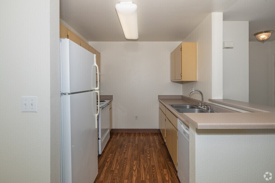 1BR, 1BA - 705SF - Kitchen - Normandy Park Senior Apartments