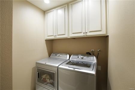 Building Photo - 153 Falls Ct