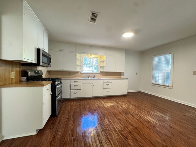 Building Photo - 13230 CR 1308