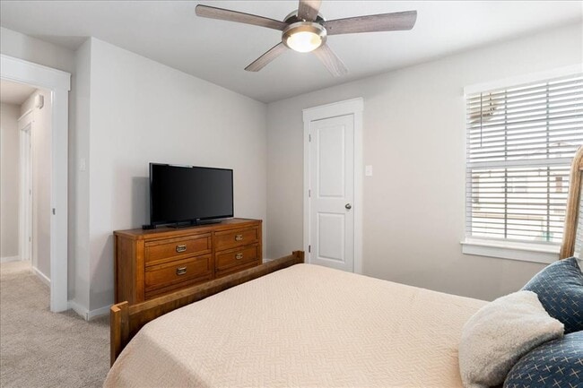 Building Photo - 17103 Crane Fly Dr