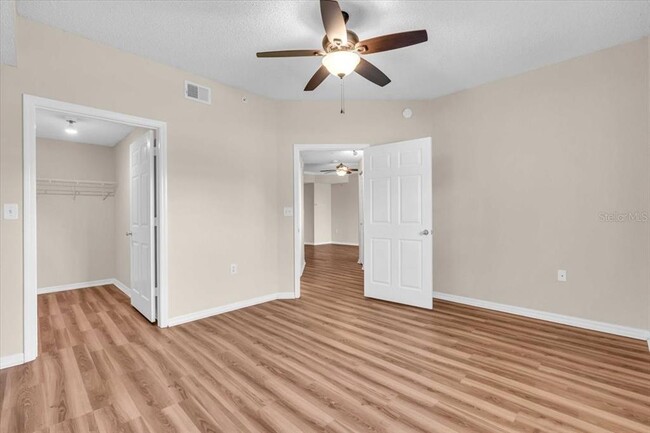 Building Photo - 5500 Bentgrass Dr