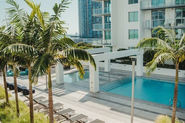 Building Photo - 3900 Biscayne Blvd