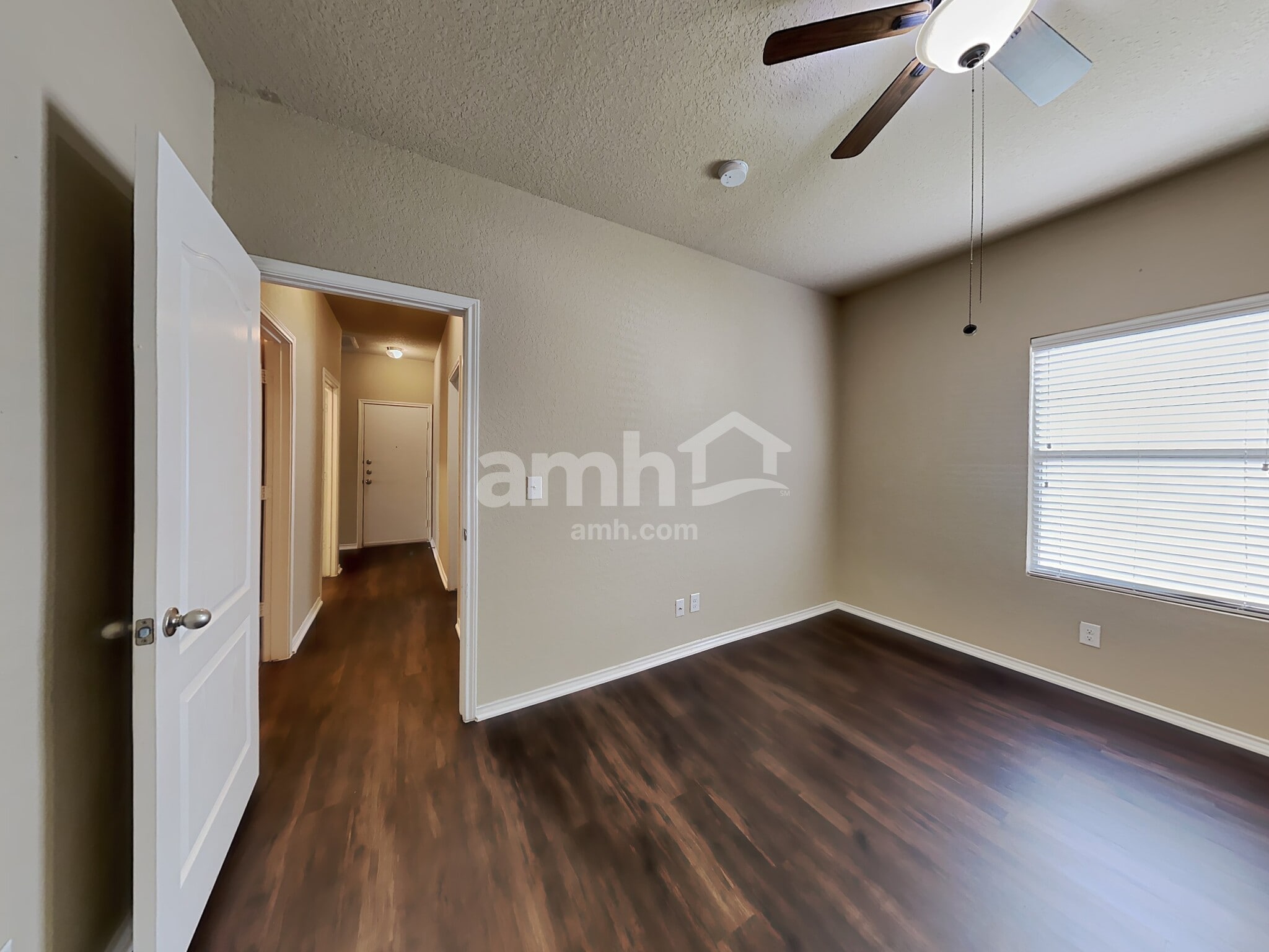 Building Photo - 5707 Sendero Spring