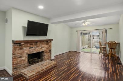 Building Photo - 636 Portland St