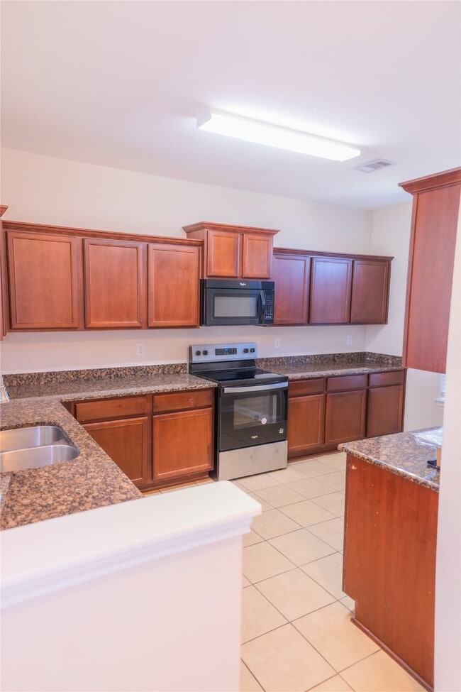 Building Photo - 5123 Harbor Palm Dr