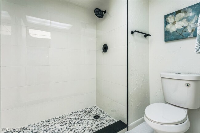 Building Photo - 16448 Timberlakes Dr
