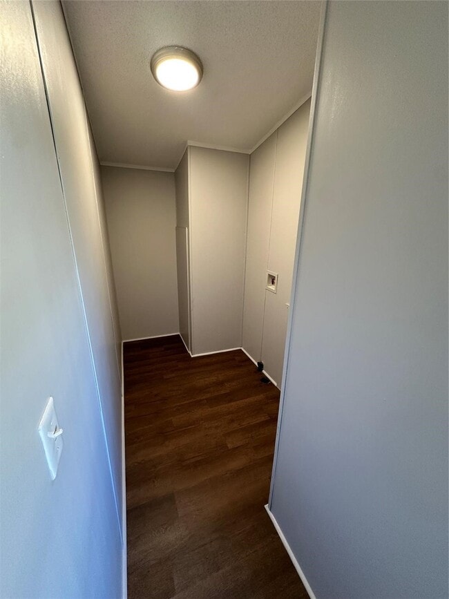 Building Photo - 30841 Clyde Ln