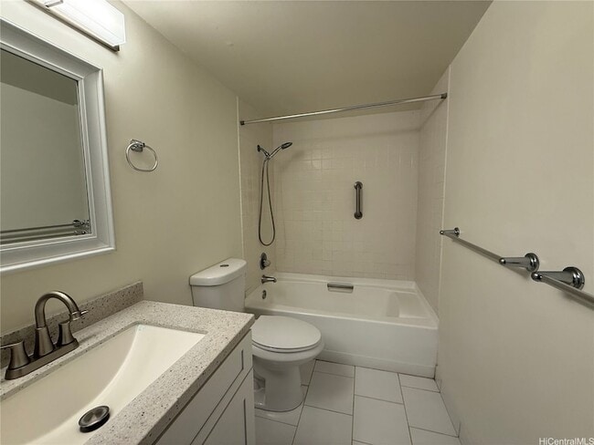 Building Photo - 2600 Pualani Way