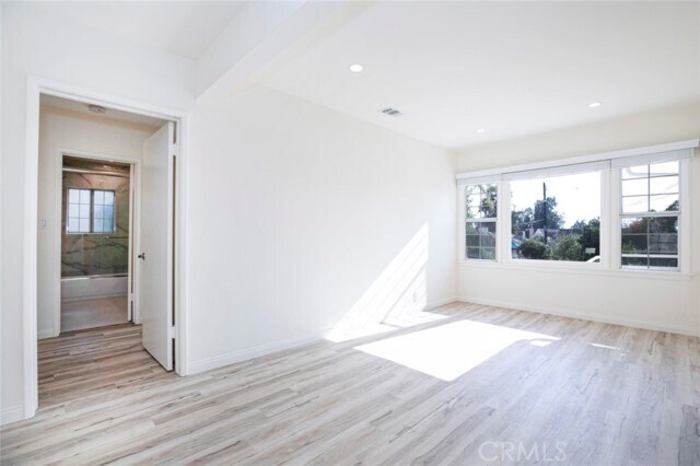 Building Photo - 1606 Bel Aire Dr