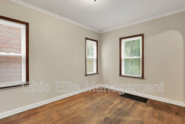 Building Photo - 53 S Burgess Ave