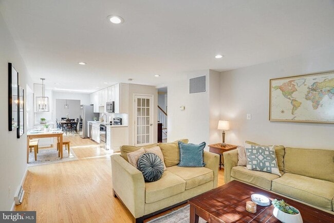 Building Photo - 3300 Prince William Dr