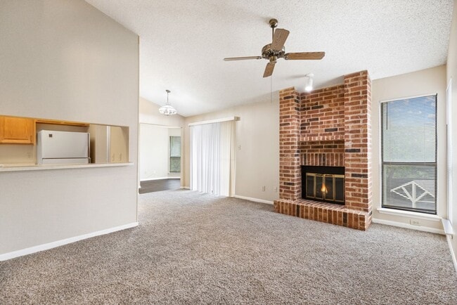 Building Photo - 1 Bedroom 1 bath Covington Oaks