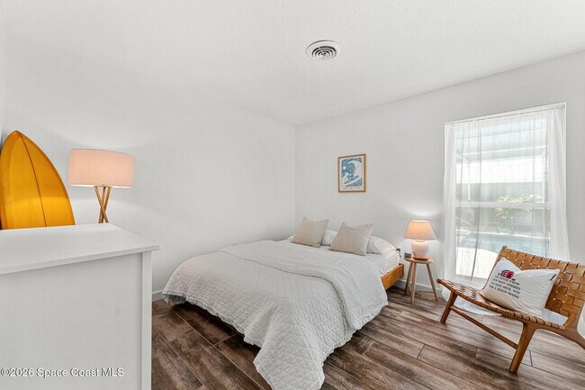 Building Photo - 440 Coconut Dr