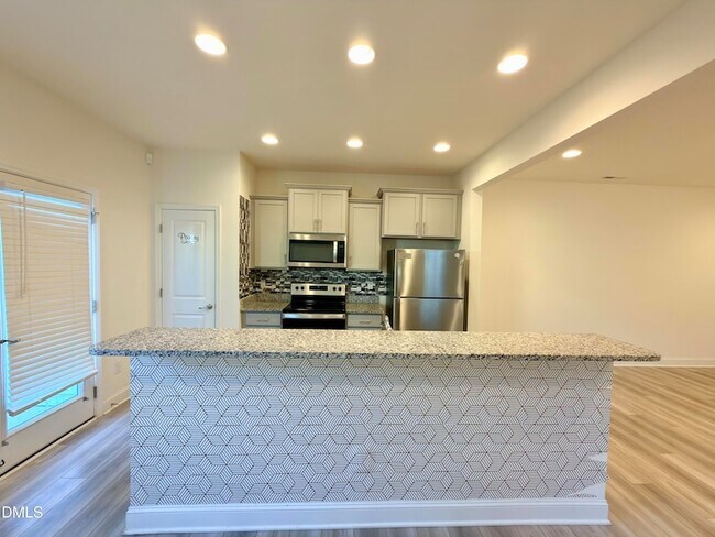 Building Photo - 4201 Little Fellow Ln