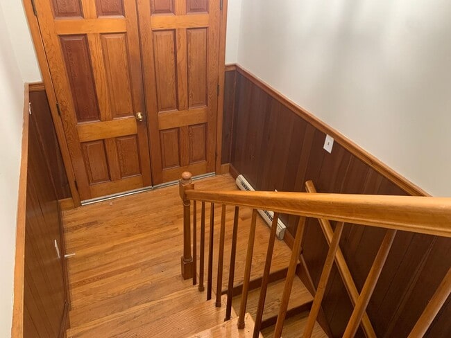 Building Photo - Split Foyer Home in Rustburg