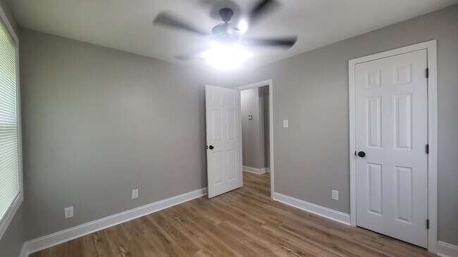 Building Photo - 4220 Gailwood Ave