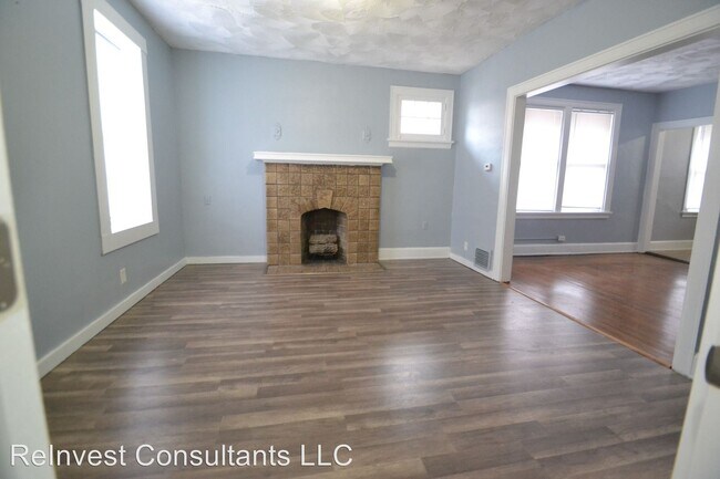 Building Photo - 987 Cleveland Ave