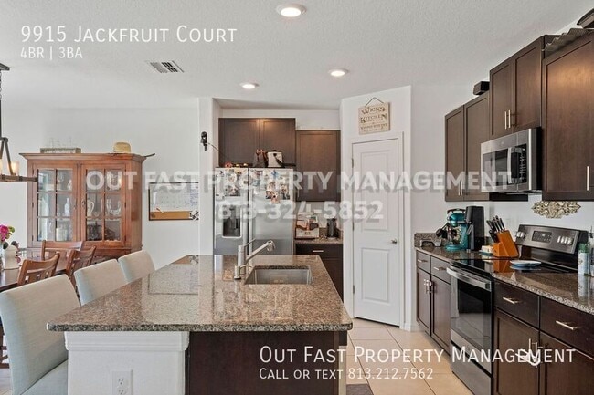 Building Photo - 9915 Jackfruit Ct