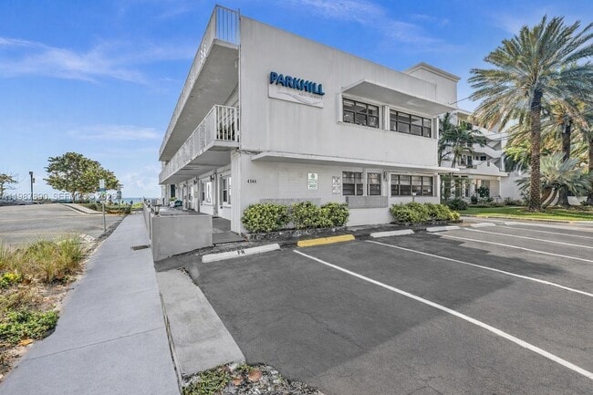 Building Photo - 4144 El Mar Dr