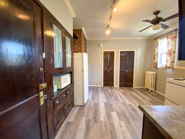 Building Photo - 3 bed, 1.5 bath unit in Midtown Memphis