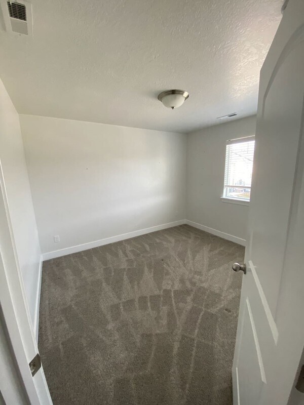 Building Photo - 4197 W 1630 N