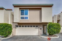 Building Photo - Spacious 2-Bedroom, 2-Bath Townhome in Pri...