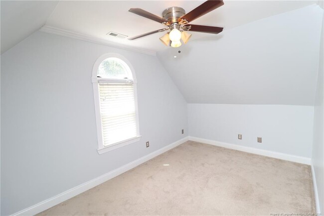 Building Photo - 203 Abbey Oak Ln