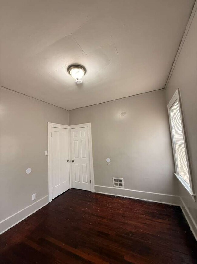 Building Photo - 13331 Strathmoor St