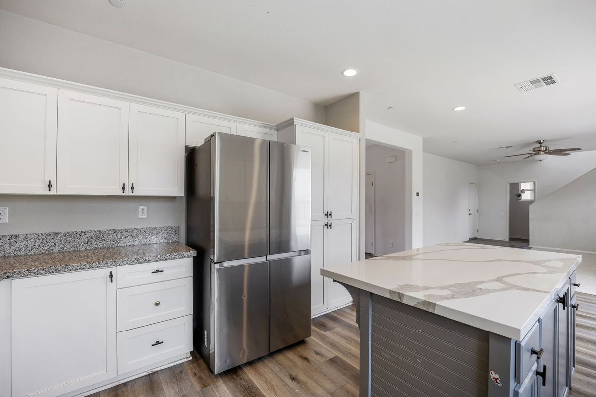 Building Photo - 3702 Mt San Gorgonia Ave